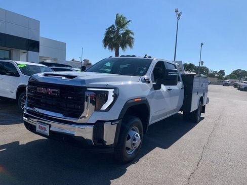 New 2025 GMC Sierra 3500 Pro w/ Convenience Package image 2