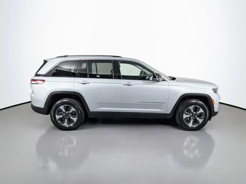 Used 2022 Jeep Grand Cherokee Limited 4xe AWD/4WD image 8