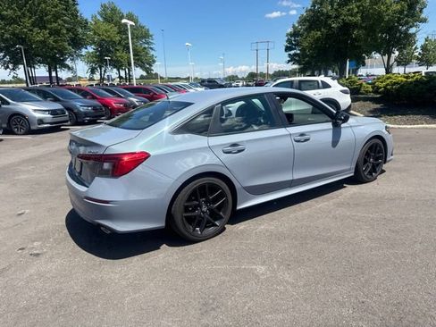 Used 2024 Honda Civic Sport image 11
