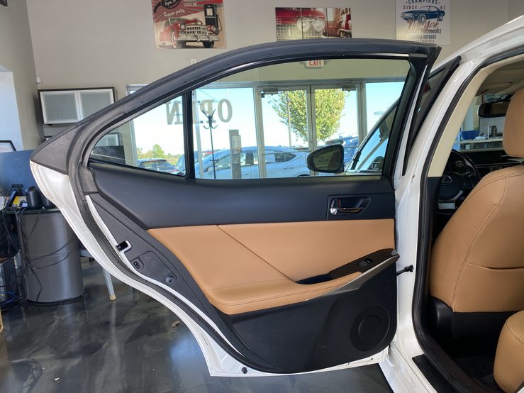 Used 2015 Lexus IS 250 w/ Navigation System Package RWD image 15