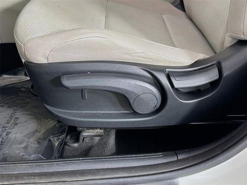 Used 2022 Kia Soul LX FWD image 19