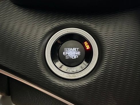 Used 2023 Jeep Grand Cherokee Altitude AWD/4WD image 29