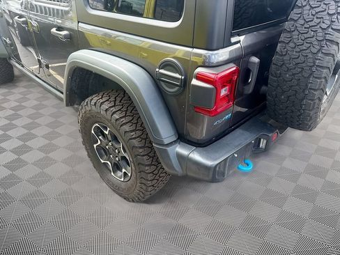 Used 2023 Jeep Wrangler Unlimited Rubicon 4xe AWD/4WD image 9