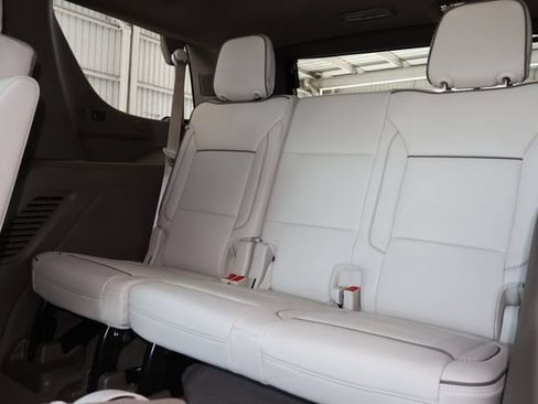 New 2026 GMC Yukon Denali AWD/4WD image 14