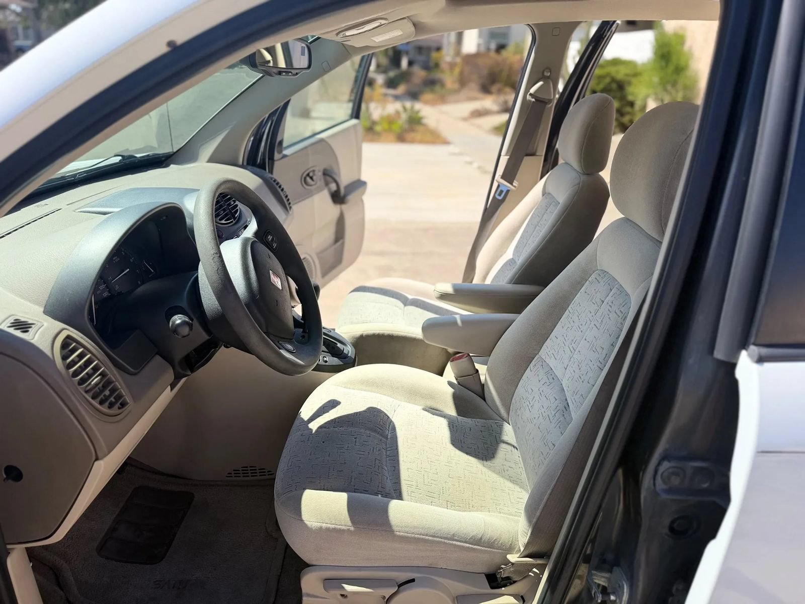 Used 2002 Saturn Vue AWD V6 image 10