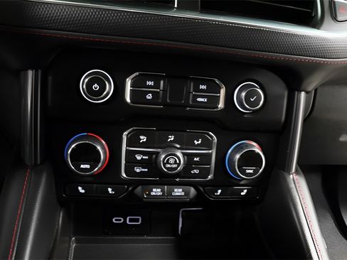 Used 2024 Chevrolet Tahoe RST w/ RST Performance Edition image 9