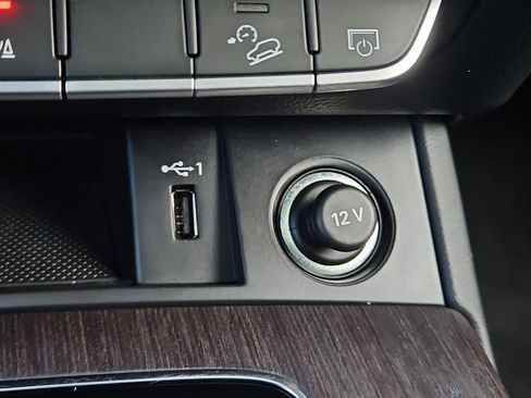 Used 2021 Audi Q5 2.0T Premium Plus w/ Premium Plus Package image 18