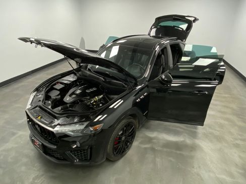 Used 2020 Maserati Levante GranSport image 49