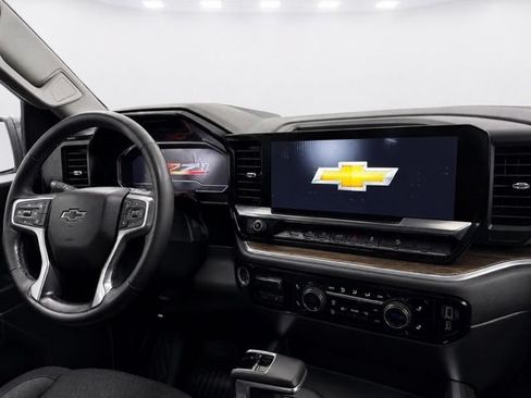 Used 2024 Chevrolet Silverado 1500 RST AWD/4WD image 22