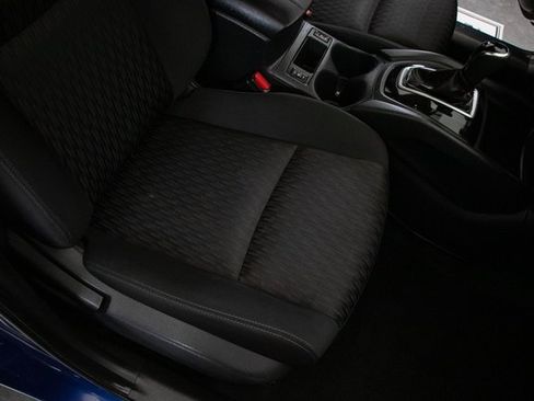 Used 2018 Nissan Rogue SV image 17