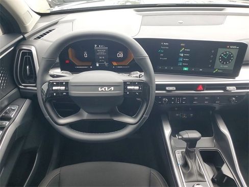 New 2026 Kia Sorento LX image 18