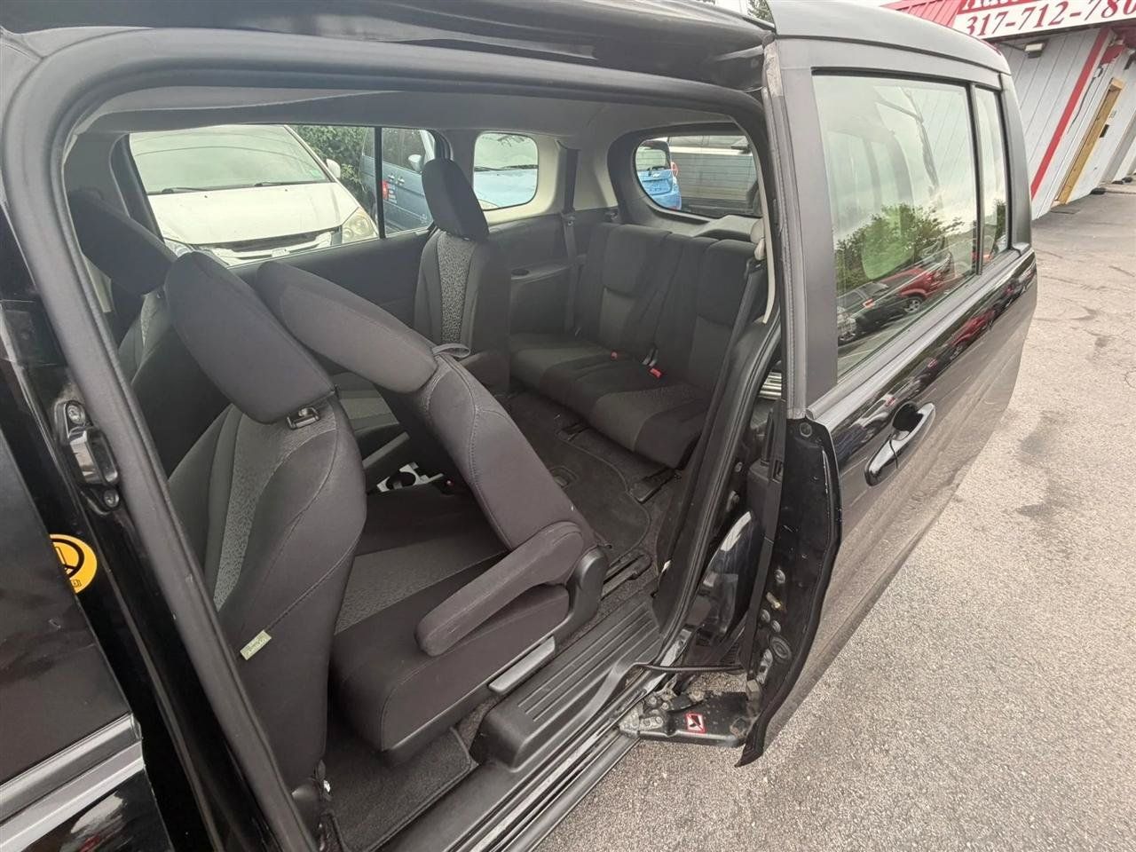 Used 2012 MAZDA MAZDA5 Sport FWD image 30