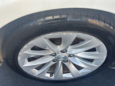 Used 2016 Tesla Model S 60 image 34