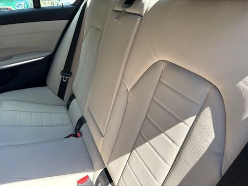 Used 2021 BMW 330i xDrive Sedan w/ Convenience Package AWD/4WD image 8