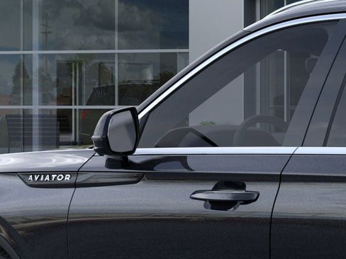 New 2026 Lincoln Aviator AWD image 20