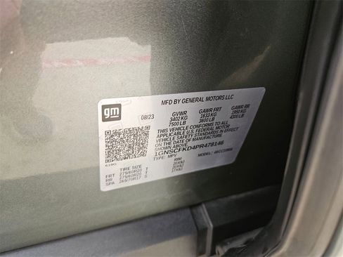 Used 2023 Chevrolet Suburban Premier image 31