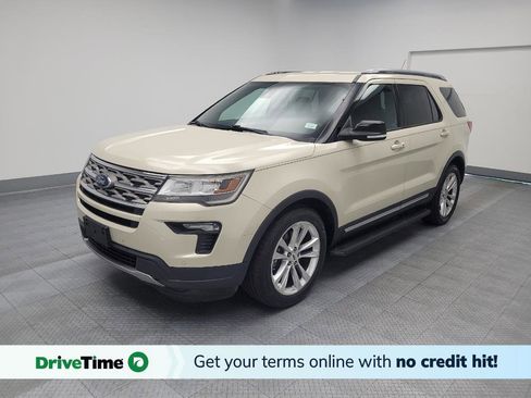 Used 2018 Ford Explorer XLT w/ Equipment Group 202A FWD image 1