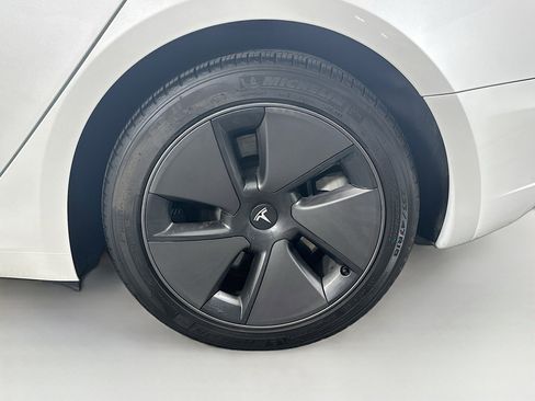 Used 2023 Tesla Model 3 Standard Range RWD image 11