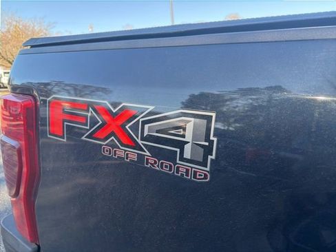 Used 2022 Ford F250 Lariat w/ Lariat Ultimate Package image 15