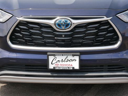 Used 2023 Toyota Highlander Platinum AWD/4WD image 9