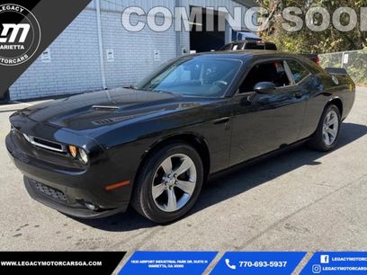 Used 2016 Dodge Challenger SXT