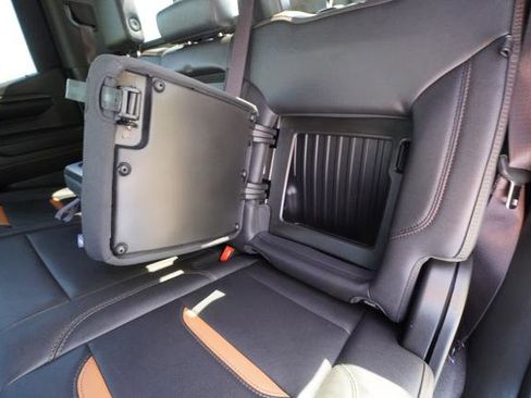 Used 2023 GMC Sierra 1500 AT4 w/ AT4 Premium Package AWD/4WD image 30