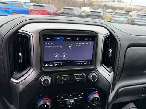 Used 2022 Chevrolet Silverado 1500 LT image 17