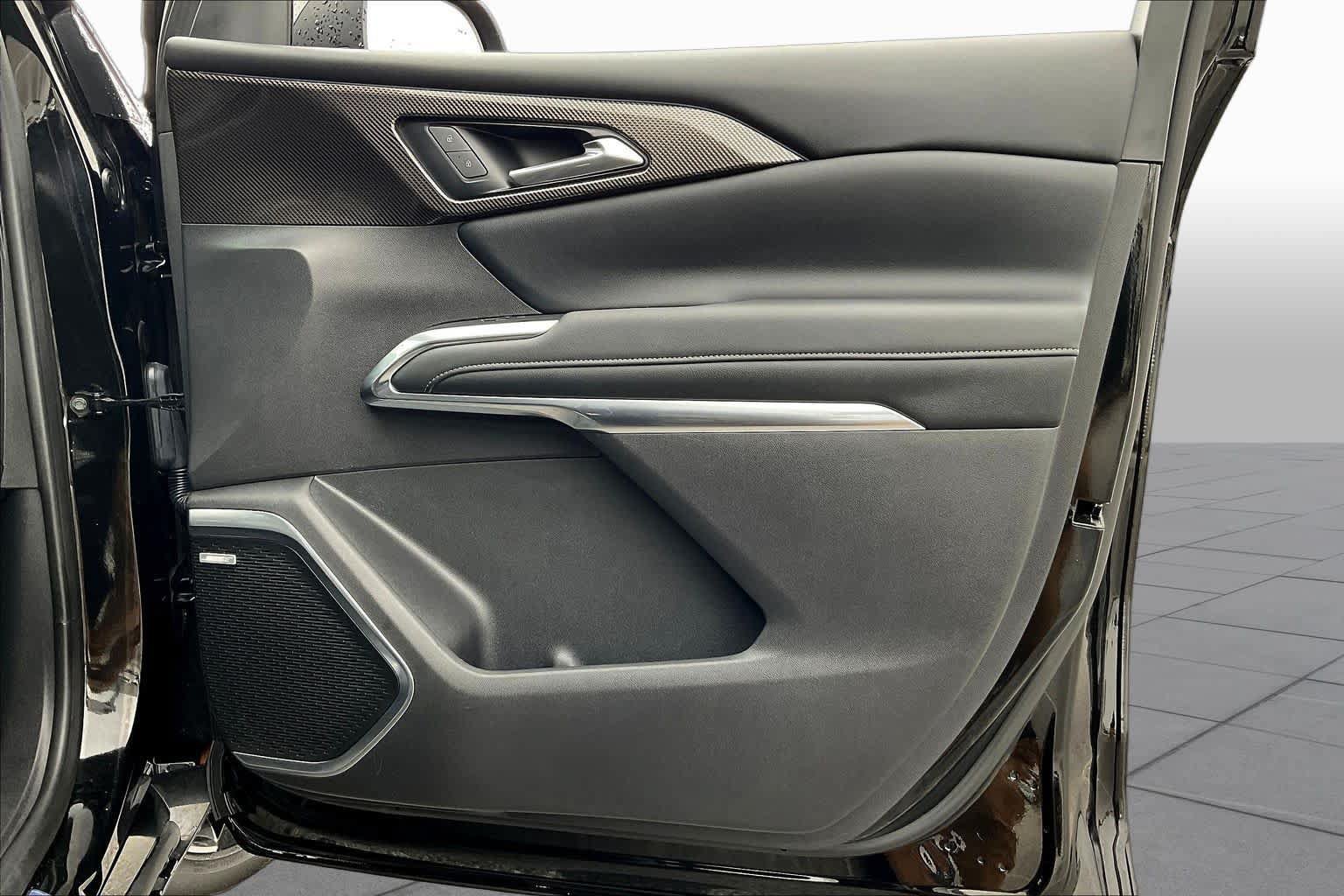 Used 2025 Chevrolet Traverse High Country w/ LPO, Floor Liner Package FWD image 64