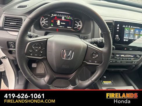 Used 2025 Honda Passport EX-L image 18