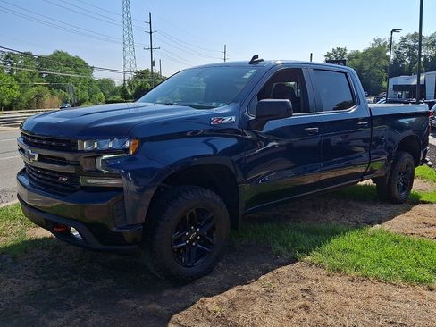 Used 2021 Chevrolet Silverado 1500 LT Trail Boss w/ Convenience Package II AWD/4WD image 3