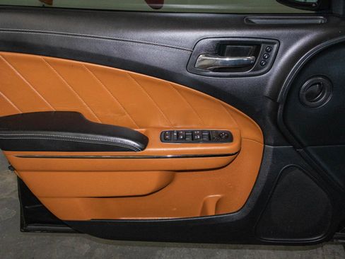 Used 2020 Dodge Charger SRT Hellcat w/ Navigation & Travel Group image 11