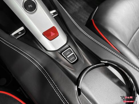 Used 2016 Ferrari California T image 26