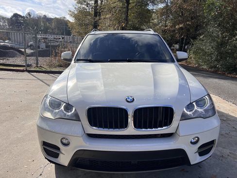 Used 2013 BMW X5 xDrive35i image 2