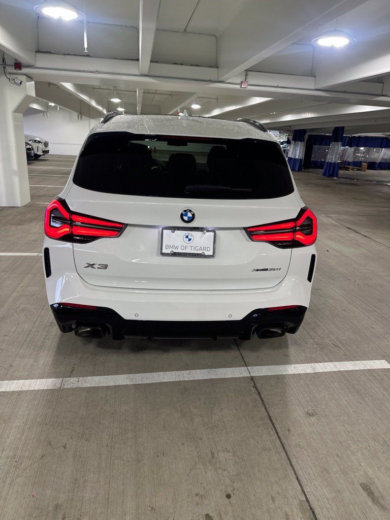 Used 2024 BMW X3 xDrive30i w/ M Sport Package AWD/4WD image 5