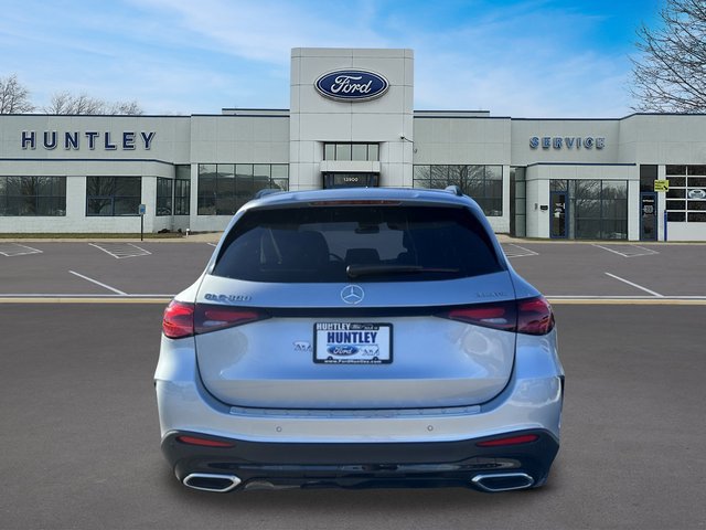 Used 2025 Mercedes-Benz GLC 300 4MATIC w/ AMG Line image 5