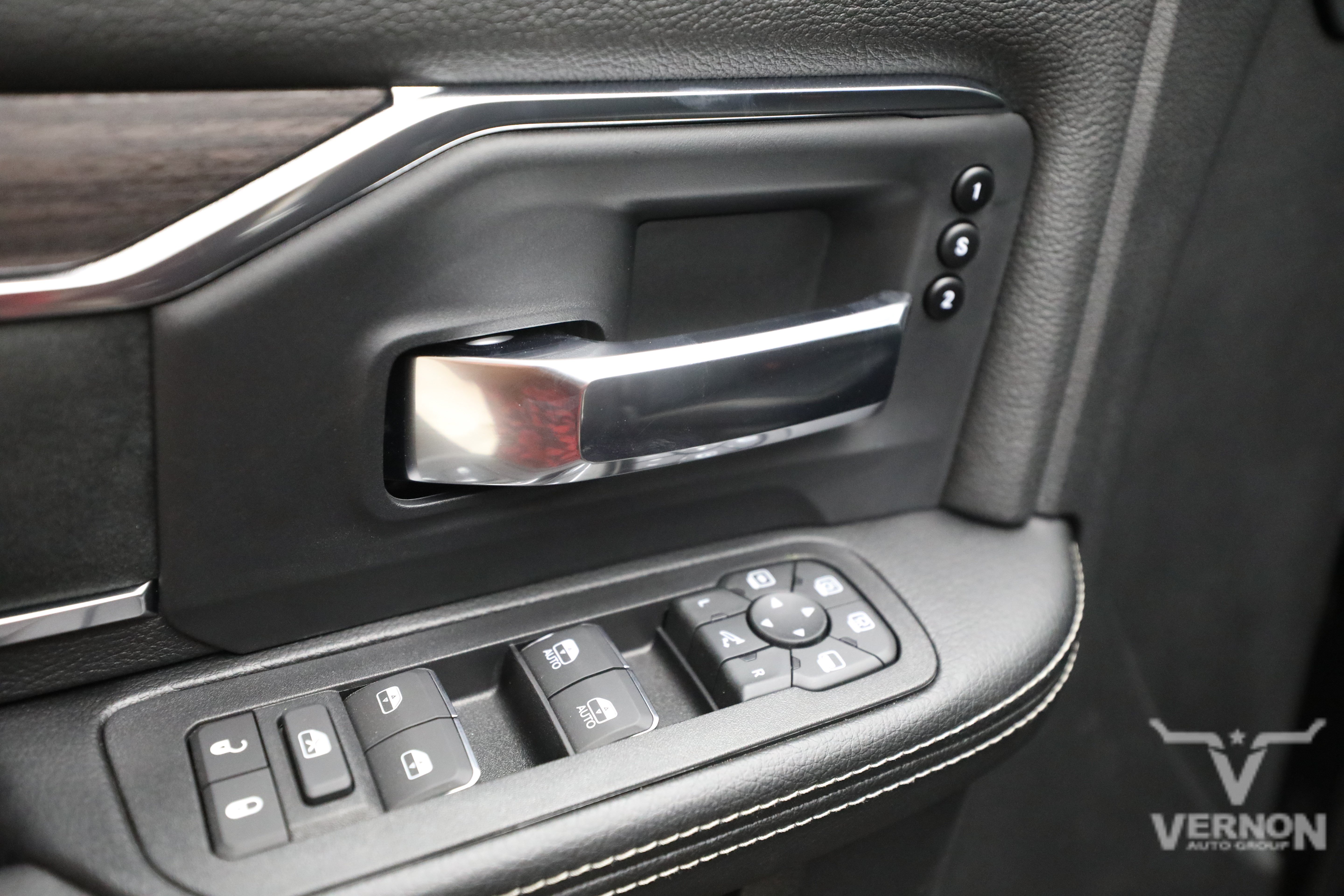 New 2027 RAM 3500 Laramie AWD/4WD image 16