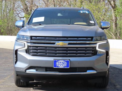 Used 2022 Chevrolet Tahoe Premier AWD/4WD image 15