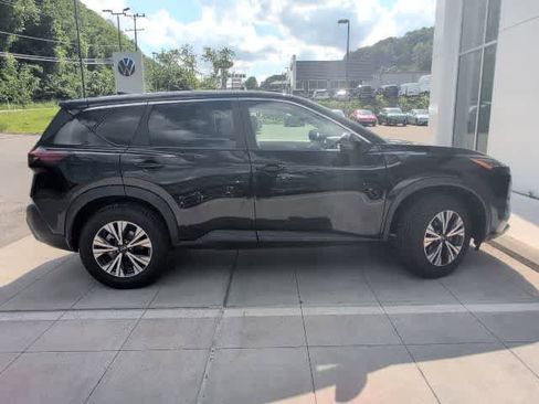 Used 2022 Nissan Rogue SV AWD/4WD image 6