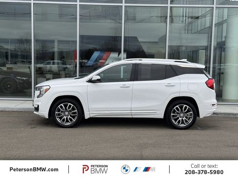 Used 2022 GMC Terrain Denali image 3