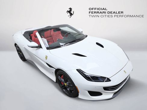 Certified 2019 Ferrari Portofino RWD image 14