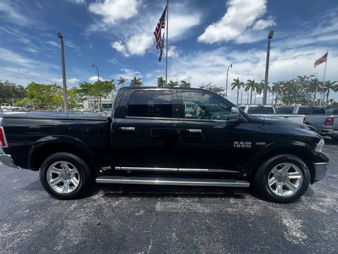 Used 2016 RAM 1500 4x4 Crew Cab Laramie Longhorn image 9