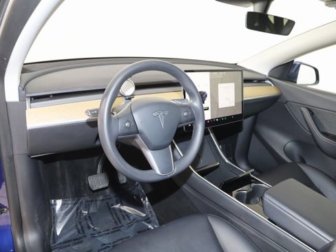 Used 2020 Tesla Model Y Long Range image 24