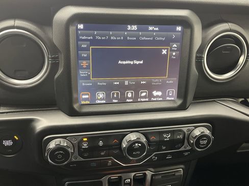 Used 2021 Jeep Wrangler Unlimited Rubicon 4xe w/ Steel Bumper Group image 18