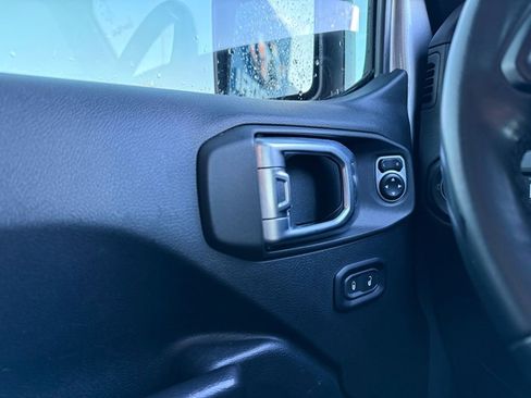 Used 2019 Jeep Wrangler Unlimited Sport S image 12