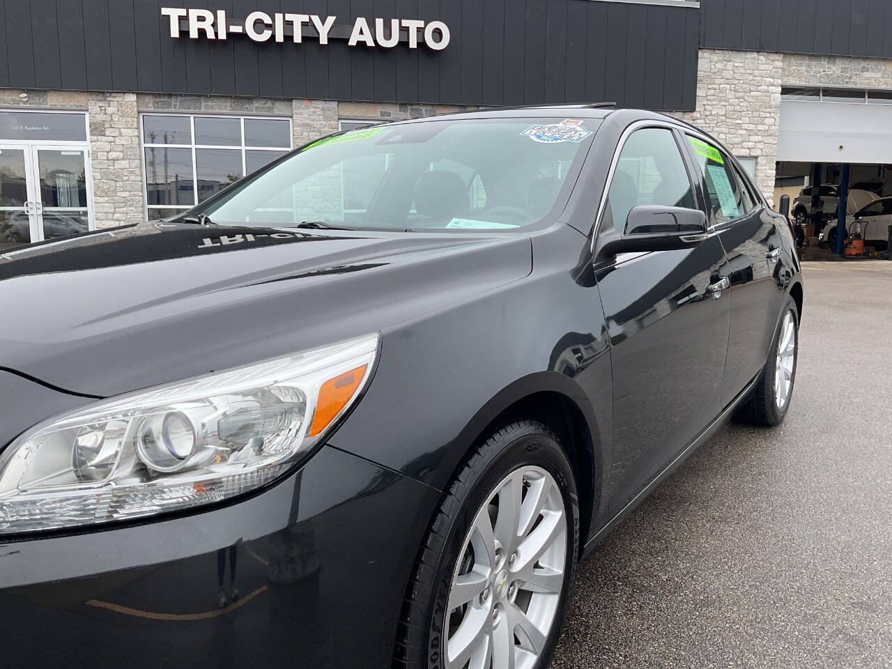 Used 2013 Chevrolet Malibu LTZ FWD image 2