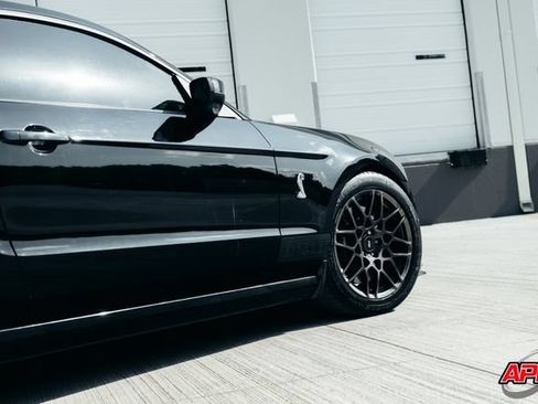 Used 2013 Ford Mustang Shelby GT500 RWD image 26