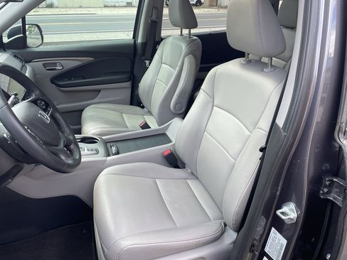Used 2021 Honda Pilot EX-L image 11