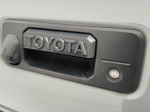 Used 2023 Toyota Tacoma TRD Off-Road AWD/4WD image 33