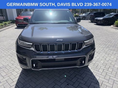 Used 2024 Jeep Grand Cherokee Overland w/ Trailer Tow Package AWD/4WD image 8