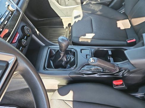 Used 2018 Subaru Impreza 2.0i AWD/4WD image 12